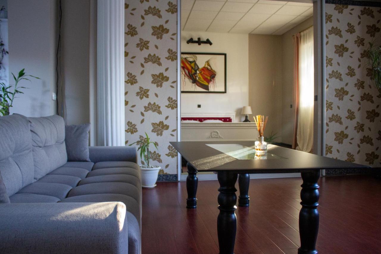 Yox Apartment 1 Oradea Exteriör bild