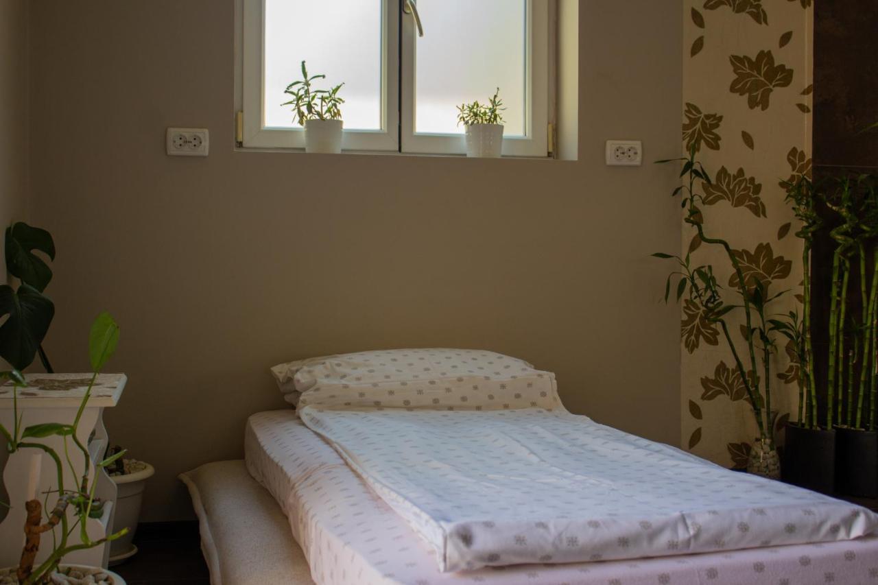 Yox Apartment 1 Oradea Exteriör bild