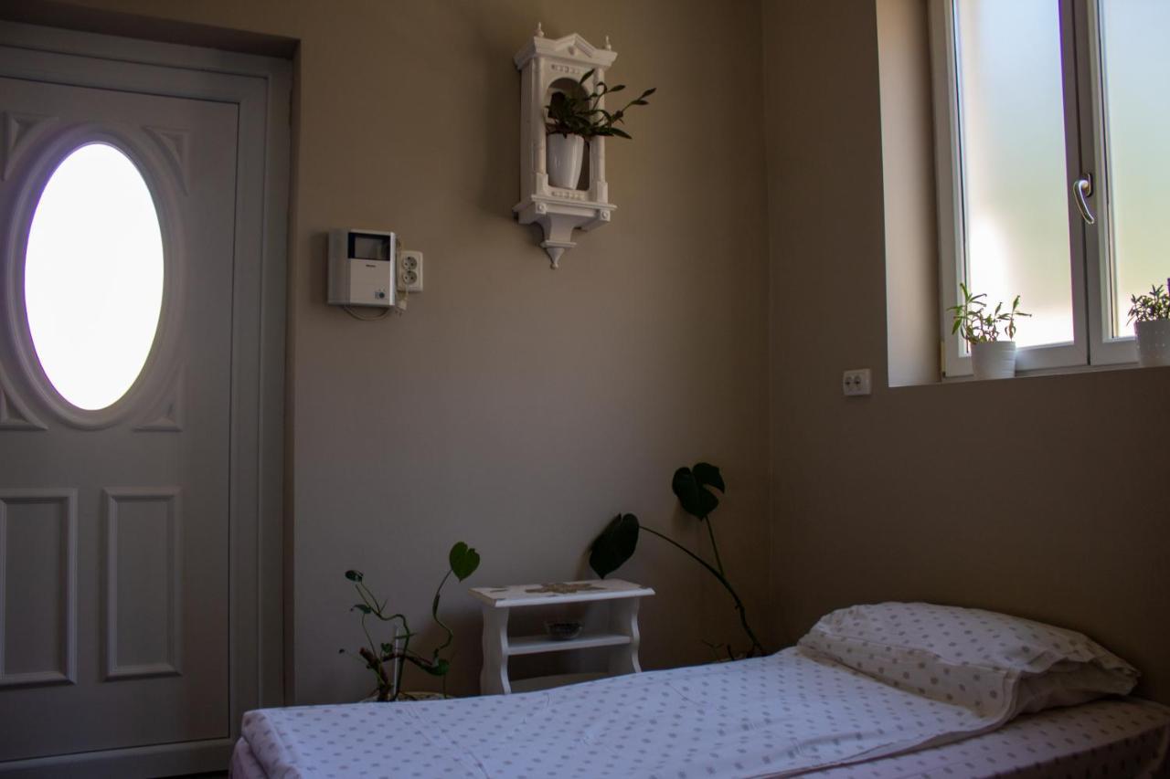 Yox Apartment 1 Oradea Exteriör bild